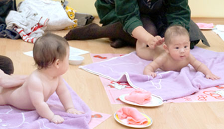 ベビーマッサージ教室の写真